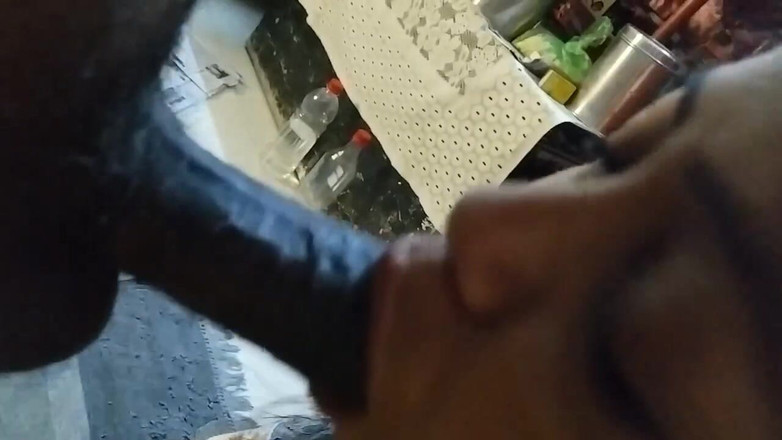 Anar Kali: Bahagian ke-2 menghisap zakar besar