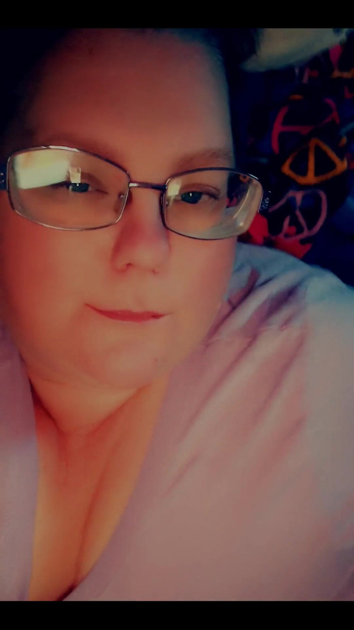 Misssunshinevip: 내 뚱뚱한 털이 무성한 보지를 사랑해?