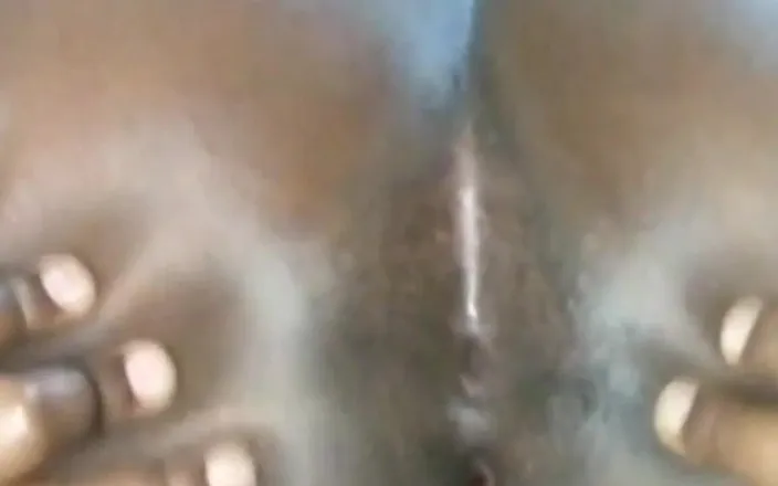 Ugandahotgirls112: Big Black Ass and Pussy Show.mp4