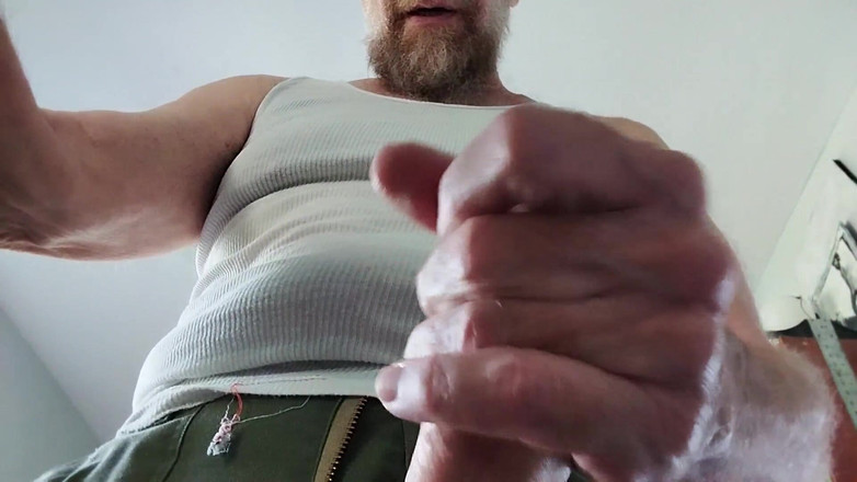 Hairyartist: Pops nová fucktoy