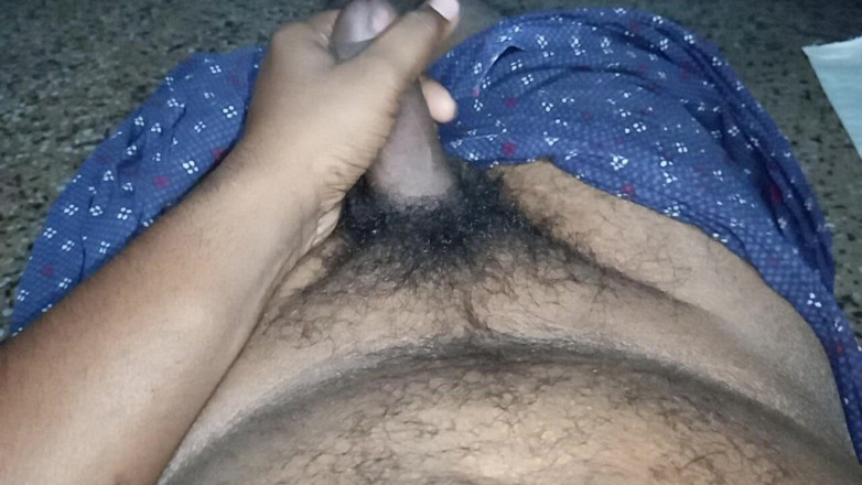 Sweet Indian cock: Indický gay chlapec kouří a šuká líbání