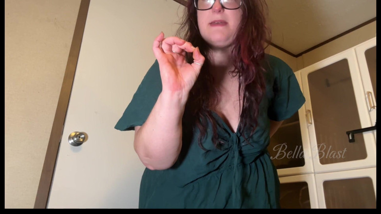 BellaBlast: Bbw prd dominace, loser bella výbuchy extrémní verbální destrukce Krátké...