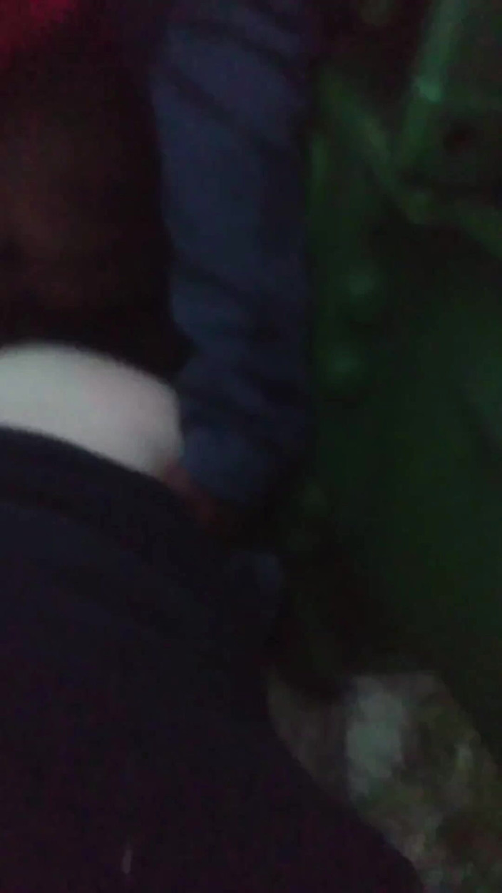 Anal_Angi_Rose: Tarlada traktör tarafından sikiliyor