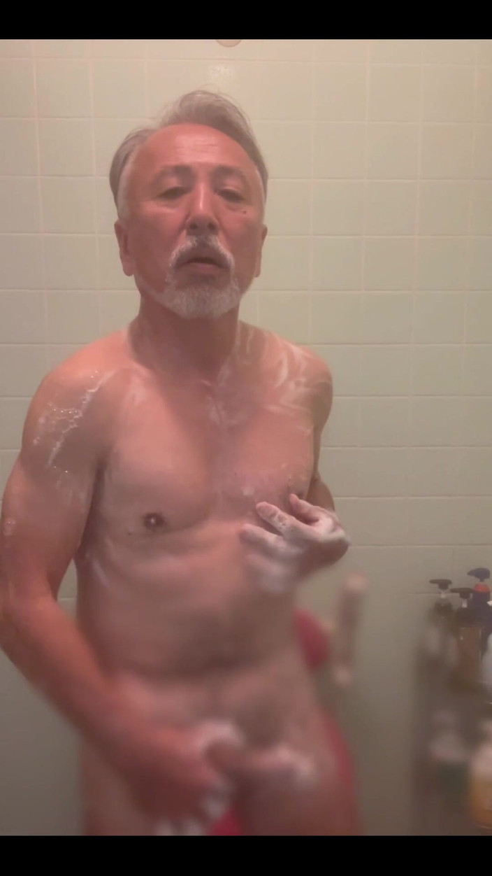 Japanese daddy: Douche