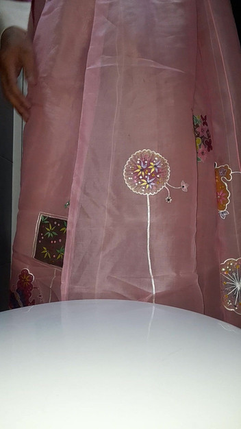 Naomisinka: Crossdresser cum bär hanbok koreansk traditionell klänning