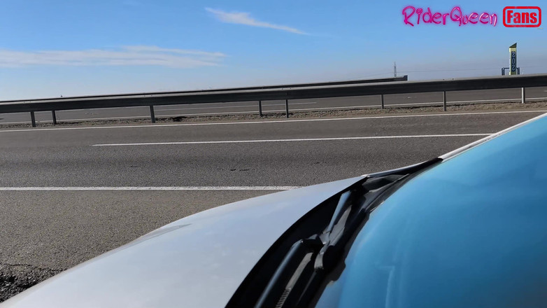Riderqueen BBW Step Mom Latina Ebony: Sdílení mé ženy na veřejné cestě