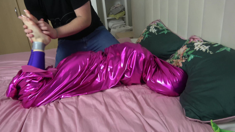 Latina Fetish: Lilly в: Кошмар в спандексе (4K)