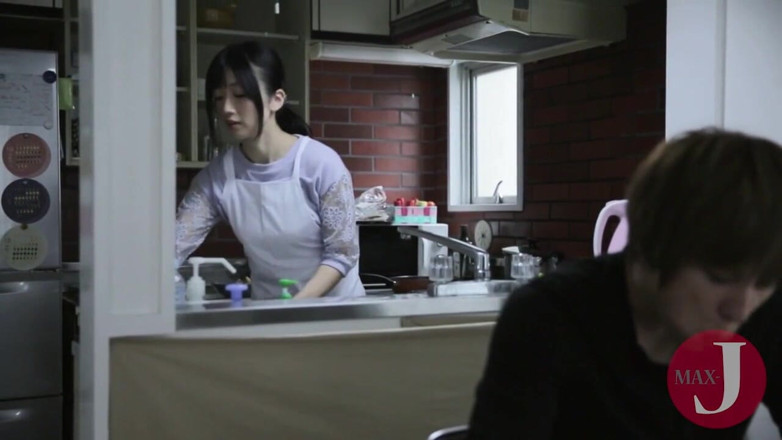 Asian happy ending: Sweet japanese house maid sucking old man's dick
