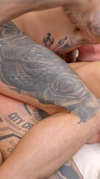 Gangbang Sauvage Avec Triple Pénétration Et Anal Au Gros Bébé Nala