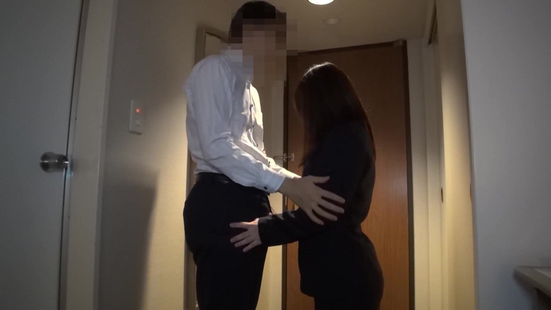 Asians in love: Ejaculare înăuntru cu doamna de la birou 2 (N)