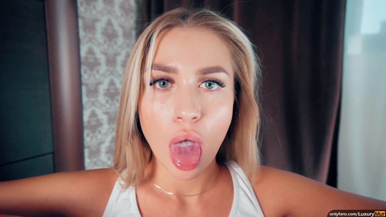 LuxuryMur: O muie uimitoare care face ca pula să se twitch și...