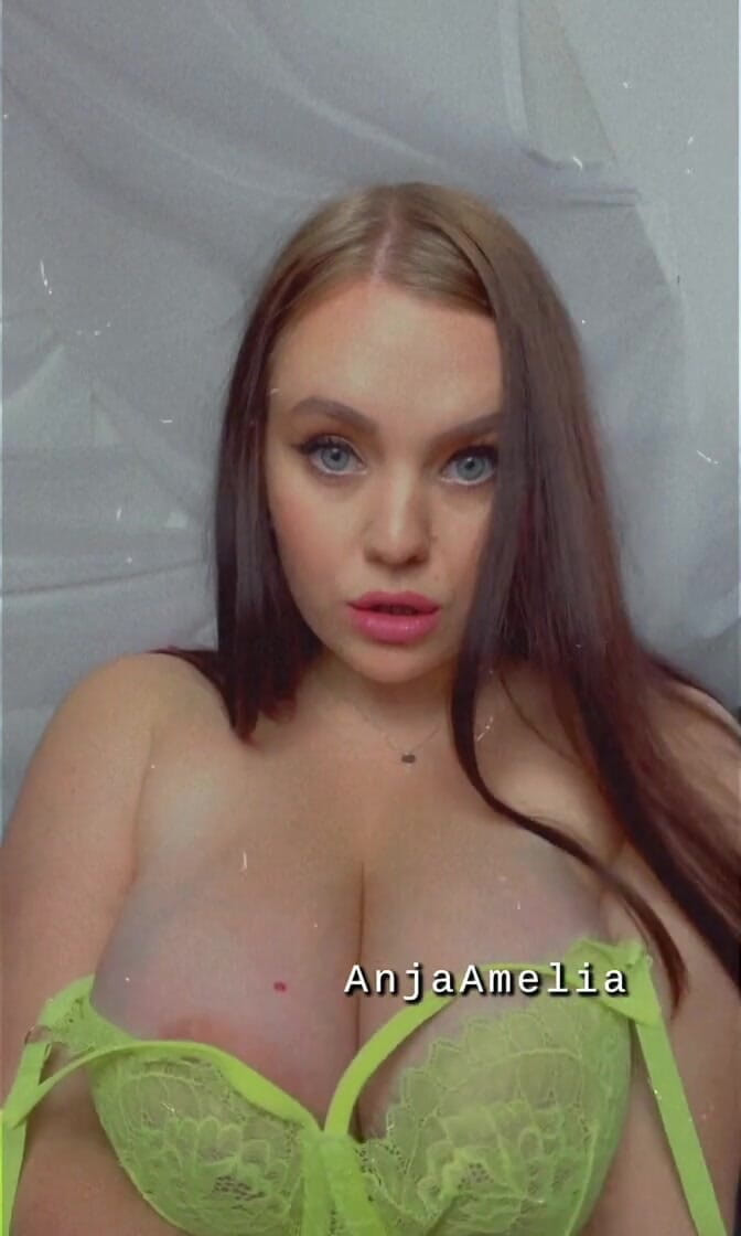 Anja Amelia: Mau mainin toketku?