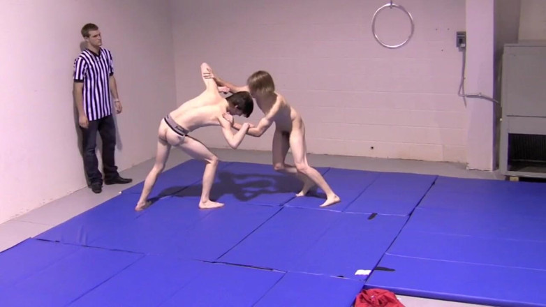 Dream Boy Bondage: 스트립 레슬링 - 챕터 2