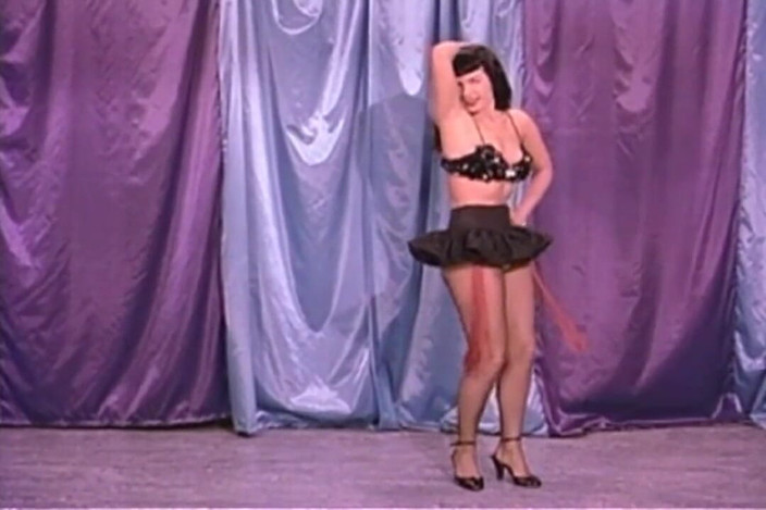 Vintage Megastore Full hd: Betty page la verità nuda - (film del restyling in Full HD