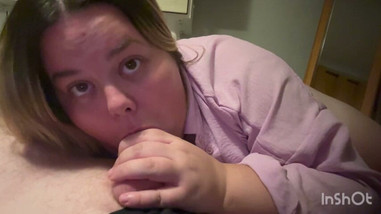 Juicerbbw: She Takes It All in Mouth