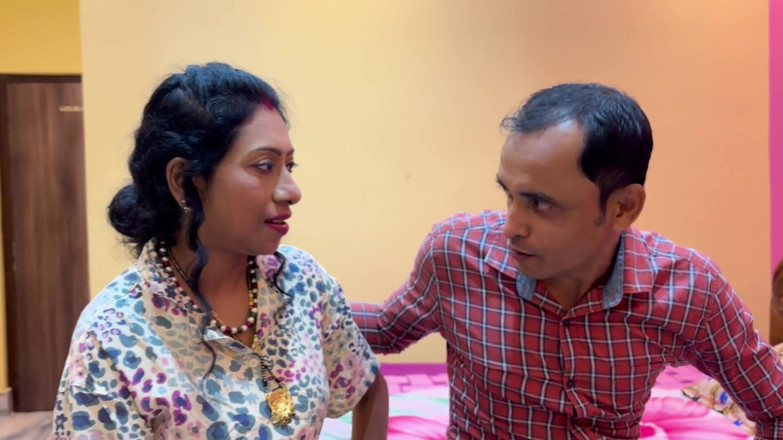 MrsEntertainer: Biwi ko bola apne patron ko amcık kamsutra ras pilane...