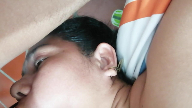 Valkyrie and Luigy Couple: Min slampa flickvän älskar att suga mina bollar