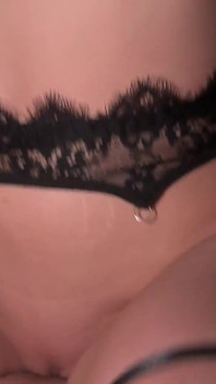 和年轻妻子的夜间性爱，我一晚第三次射精