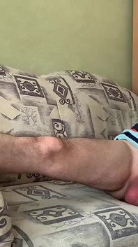 Další online video s chodidly na webové kameře