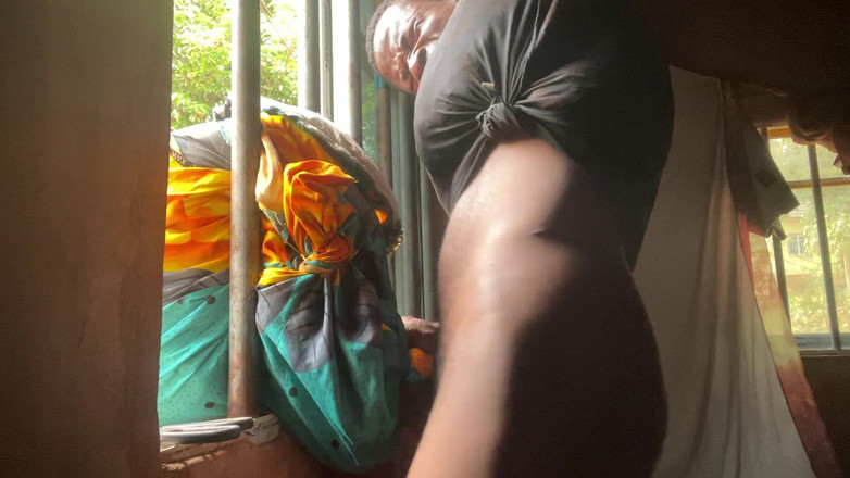 Bangcum8: Я трахався на гарячому одязі з великою повією, це навантажувачі, коли він виходить з мого члена, сперма