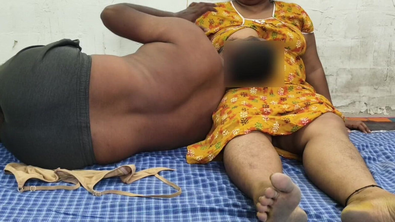 Indian IFS: La matrigna insegna al figliastro tutto sul corpo umano