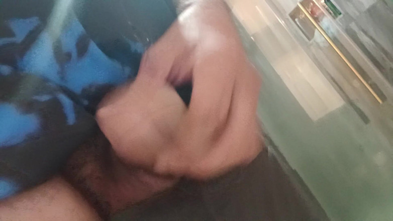 Mchez88: Jerking off