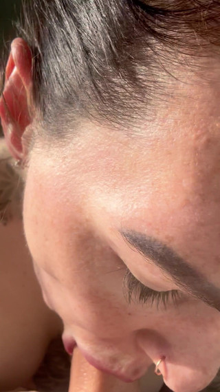 Carmen divine: Ejaculări mari de la o mamă sexy perversă