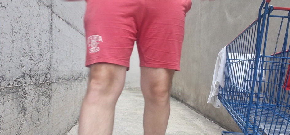 Mirko2589: Naked Inside a Supermarket Parking Lot