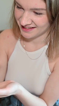 Horny Stepsister Begs to Take Her Virginity, Hadjob and Oral Sex