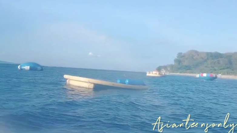MaikaMann: La mia figa è così prurito che fuggo da jetsky fino...
