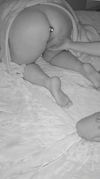 彼女のアナルプラグを初めて使った時、彼女は興奮し、私にフェラしてほしいと頼みました