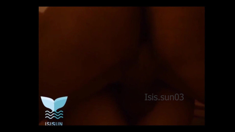 Isis Sun: Heiße ehefrau bittet ihren liebhaber, sie in den arsch zu...