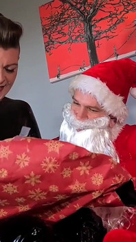 Když byl Santa ošukaný do komína