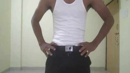 PWeggto wav: 德西印度男孩大隆德。马拉地男孩在学习时间独自在房间里自慰。