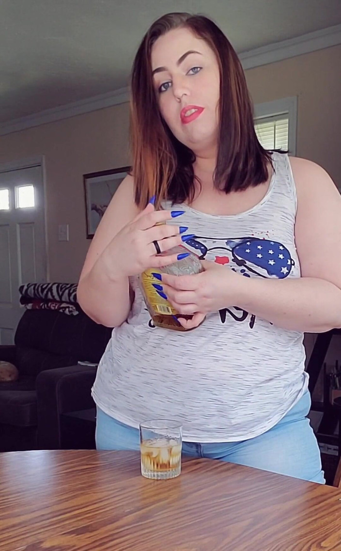 KinkyKatie: Czy dobrze byś się ze mną bawił?