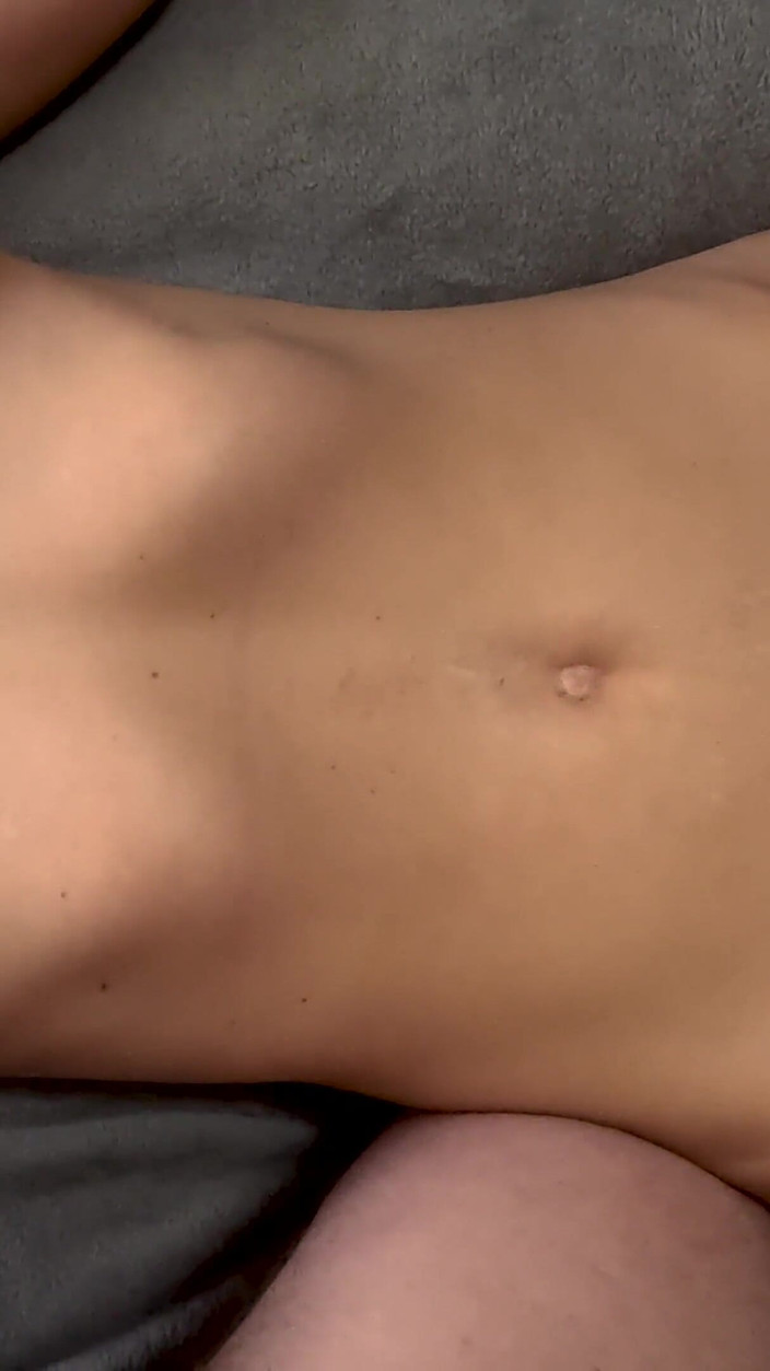 Aurora Luxe: Sexy vzájemná masturbace - nutí ho pokrýt moje prsa v sexy...