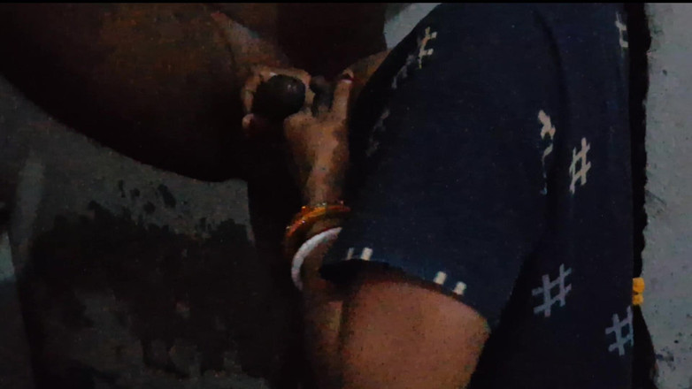 Busty Banuu: Couple indien, pipe
