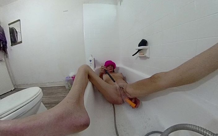 Lizzy Yum: Lizzy yum Sd Juni 2025 masturbation dilating baden Edging amateur, dicke...