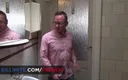 French girls at work: Blowjob in the Toilet of a Bar