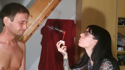 Beth Kinky: Slave boy facing the bubbles