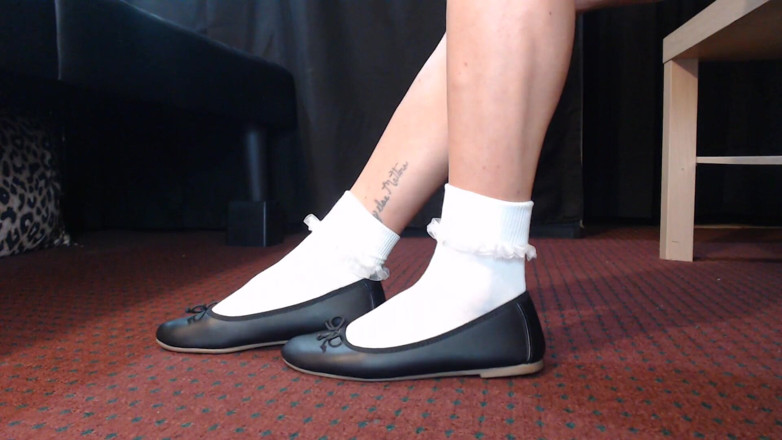 Abby Anna: Rabuda universitária meias balé flats