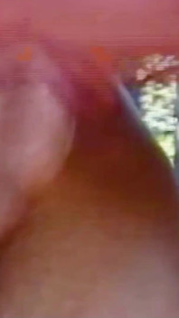 Gagică întâlnită pe Tinder fute o transsexuală blondă slabă cu o pulă groasă în curul strâmt