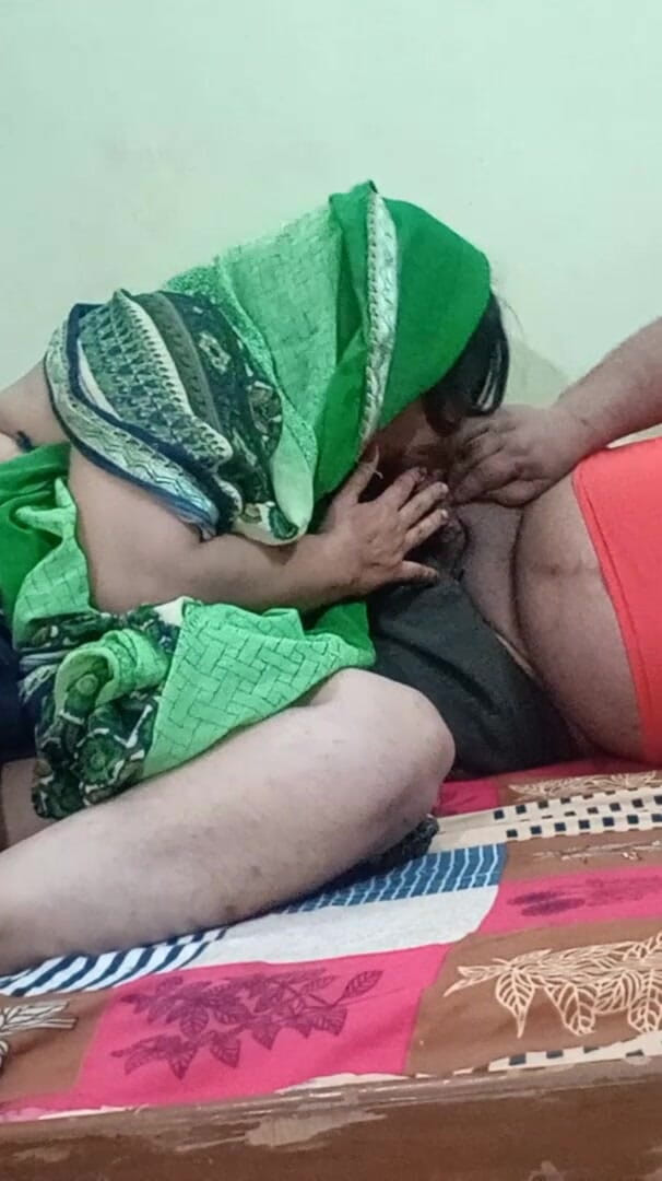 aliabegum: प्यारी भाभी का ब्लिंकिट डिलीवरी बॉय के साथ सेक्स, पूरा हिंदी वीडियो