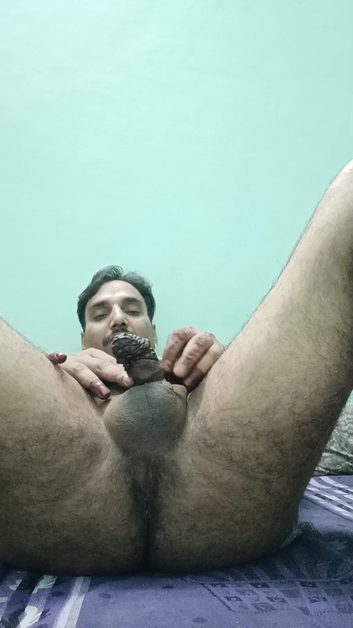 Rajasthani-old-lover: Indický desi muž si užívá sprchu a sex
