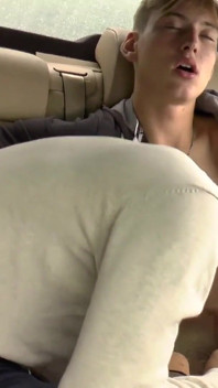 Boquete e Beijos no Carro com Tommy Poulain e Casper