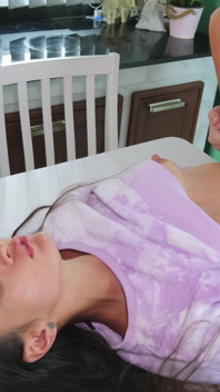 Gozada interna anal para esposa gostosa na mesa da cozinha