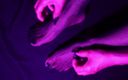 Drake fox: ASMR, chuchotement intense à l&amp;#039;oreille avec les pieds, douce tentation