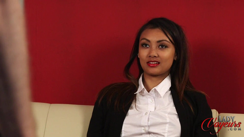 Lady Voyeurs: Interviu cu Tulisa