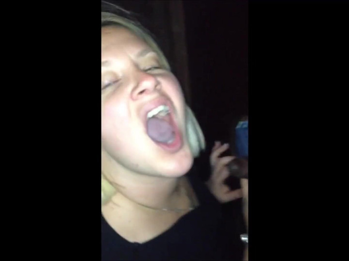 Dogging after dark: Divertimento in bagno pubblico vero gloryhole