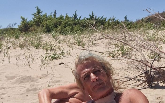 Gigi and David: Nudist Beach Stripchat Sex Show Gigindave iubita transsexuală Întâlnire pe mobil